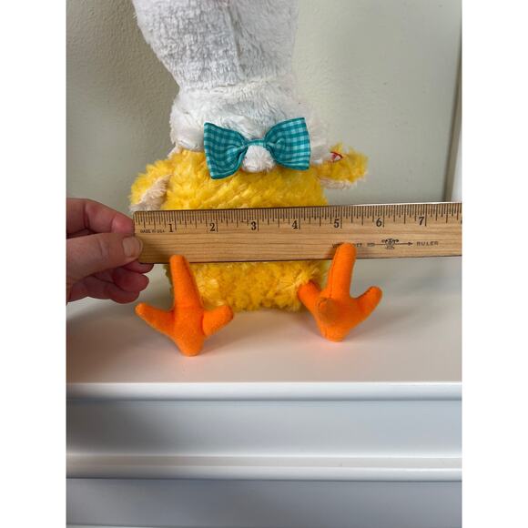 Hallmark Going Bonkers Chicken Easter Plush w Sound & Motion 2012 - Picture 9 of 9